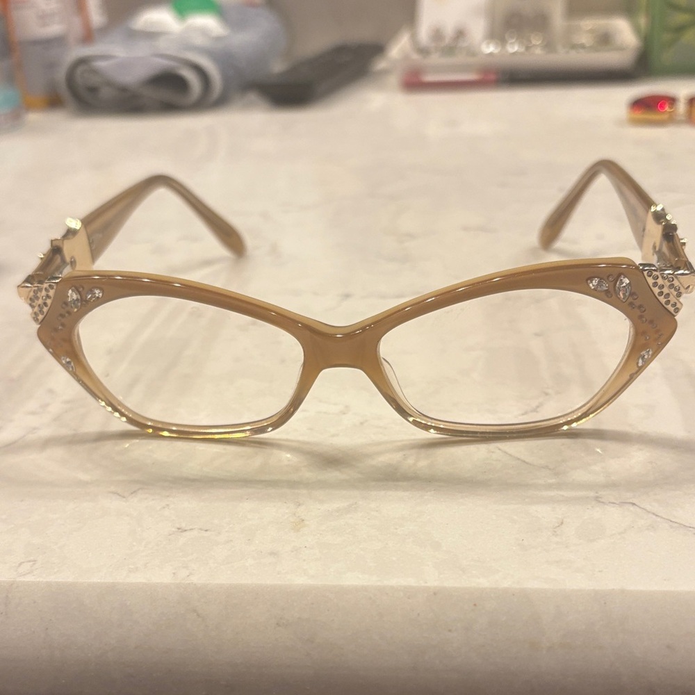 Champagne Series for Caviar. Glasses w crystals. EUC-